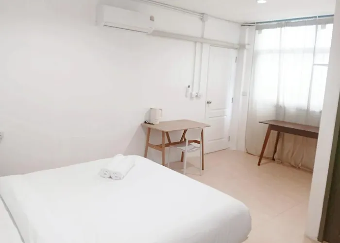 Mitr - Sukhumvit 2 - Bts Nana มิตร สุขุมวิท 2 บีทีเอสนานา Bangkok